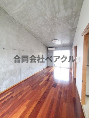 【寝室】 | 岫雲館 | 広くて明るい寝室