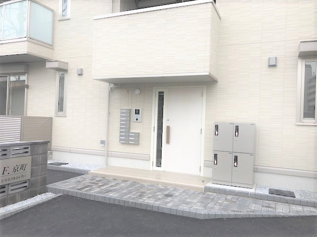 D-roomF.京町のエントランス|清潔なエントランスです