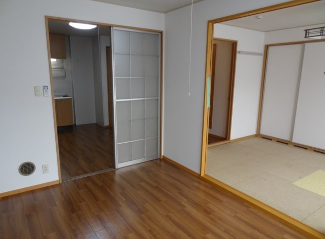 セジュール ラフィーネの居間・リビング