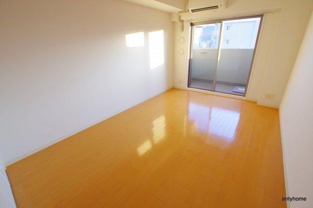 ルクレ京橋　仲介手数料無料の洋室