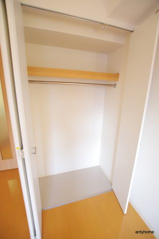 ルクレ京橋　仲介手数料無料の収納