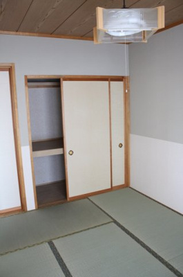 【和室】 | グリーンヒル原 | 畳の上でゆっくりとくつろげる和室です