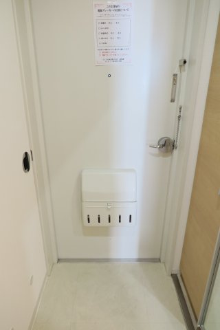 サンライフ堀江の玄関