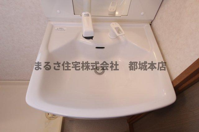 わかくさマンションの独立洗面台