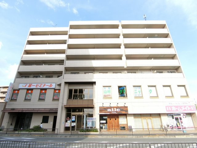 サンコーグランピアの外観