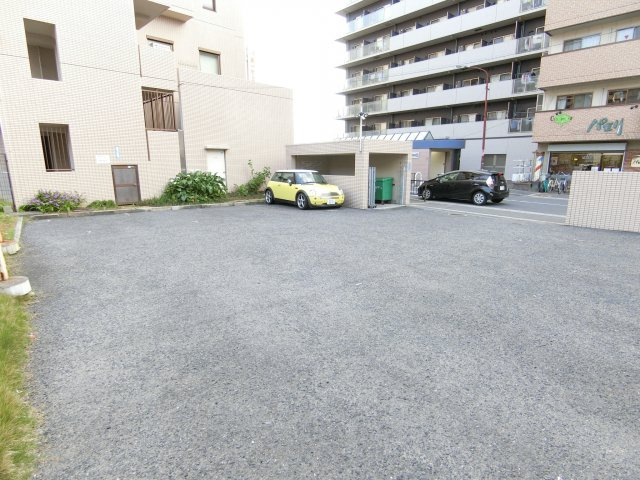 サンコーグランピアの駐車場