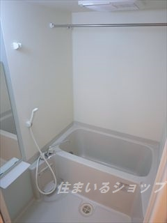 安芸高田市吉田町吉田のアパートの浴室|追い焚き・浴室暖房乾燥機あり