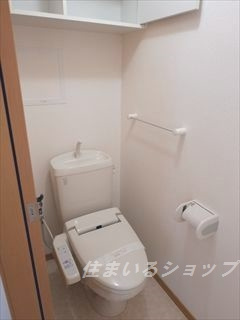 安芸高田市吉田町吉田のアパートのトイレ|シャワートイレ