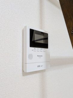 【セキュリティ】 | コーポミルフィー | モニター付きインターホン