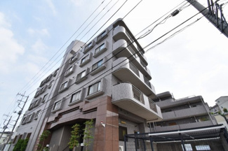 【外観】 | 足音等階下の心配のない1階住居につき子育てにも適した環境です。全居室収納有り♪