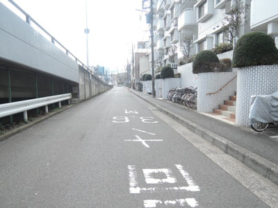 【周辺】 | 藤和片倉台コープⅡ | 前面道路