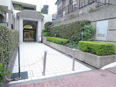 【エントランス】 | たまプラーザスカイマンション東館 | 東急田園都市線「たまプラーザ」駅徒歩8分と好立地！