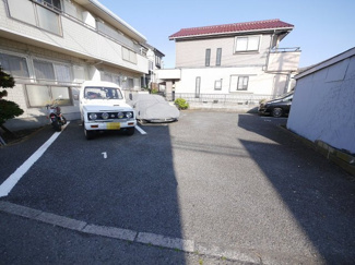 【駐車場】