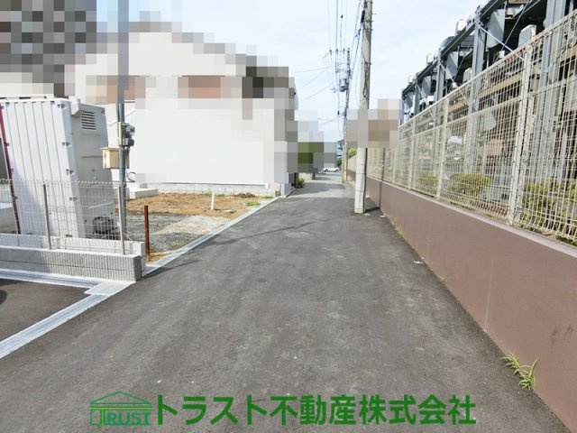 明石市第4藤江　新築戸建の前面道路含む現地写真
