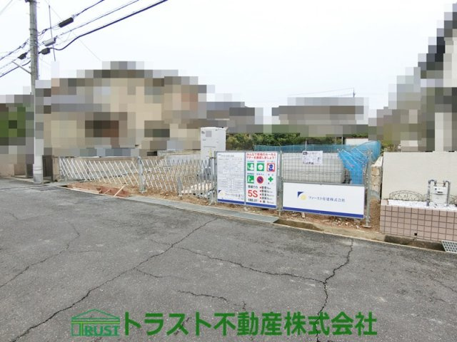 神戸市第4西区樫野台1号地　新築戸建の前面道路含む現地写真