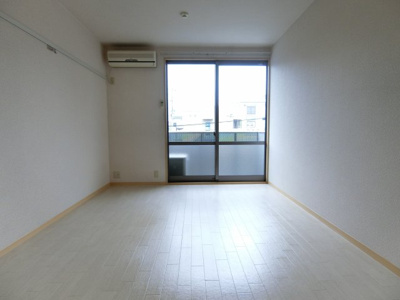 【居間・リビング】 | メゾン長曽根B棟