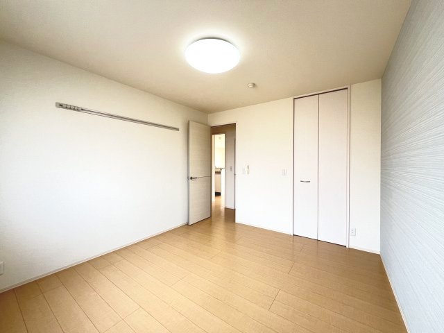 スタースレイプの洋室|北洋室