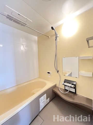 スタースレイプの浴室|追い焚き給湯付き