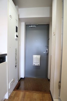 【玄関】 | イーストコート一番館