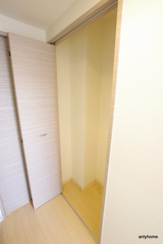 スワンズシティ新大阪　仲介手数料無料の収納