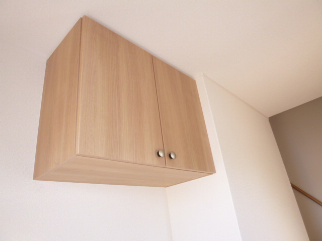 エルメゾン浦田Ｂの玄関|シューズボックス（上）