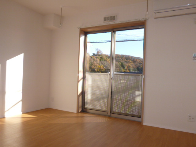 エルメゾン浦田Ｂの居間・リビング