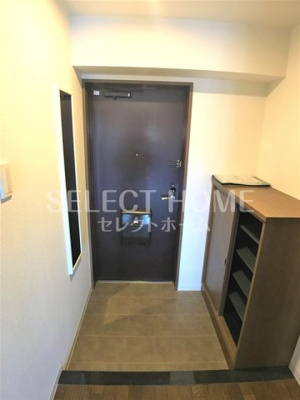 【玄関】 | ロイヤルパーク真伝 | 明るい玄関です