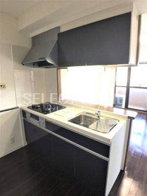 【キッチン】 | ロイヤルパーク真伝 | お料理しやすいキッチンです