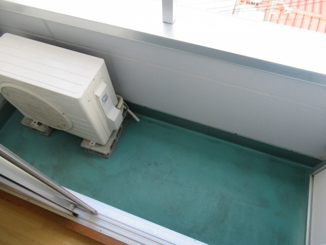 ロイヤルコーポ蜂屋のバルコニー