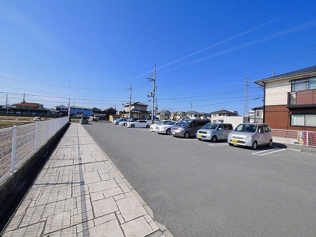 ソレイユ・アンの駐車場|カースペースがあります