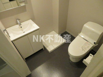 【洗面所】 | ノスタルジック金岡（弥刀賃貸） | 忙しい朝には欠かせない洗面所です