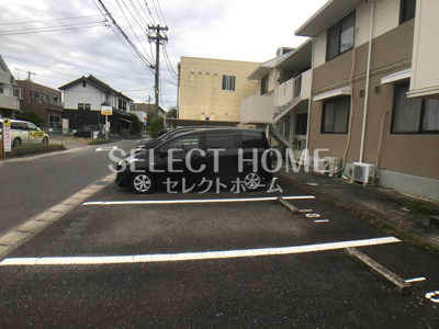 【駐車場】 | セジュール桂B | 駐車場があります