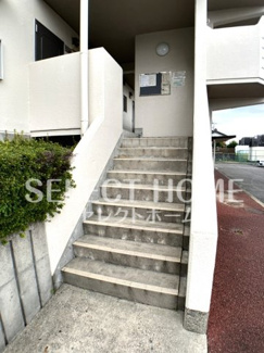 【エントランス】 | 清潔なエントランスです