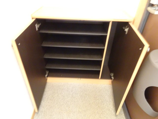 メルベーユ芝原Bの玄関