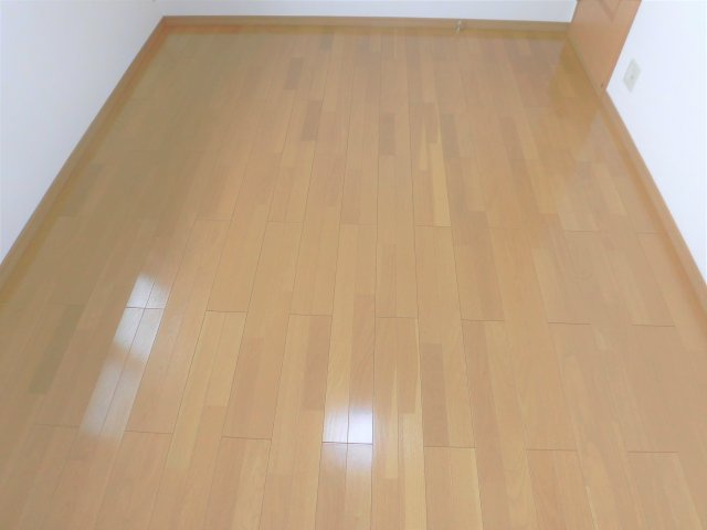 パークメゾン曽根Ⅱの洋室