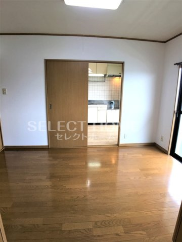  | フレア栗田