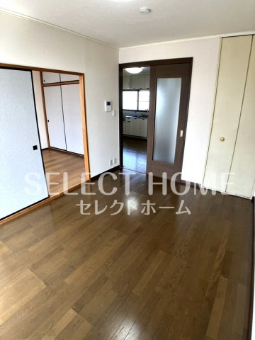  | コスモス