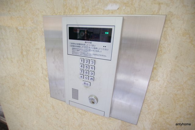 ロイヤルハイツ西淡路パート2　仲介手数料無料のセキュリティ