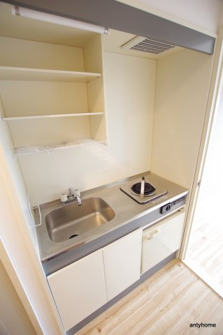 ロイヤルハイツ西淡路パート2　仲介手数料無料のキッチン