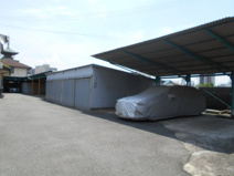 大野屋根付き駐車場の画像