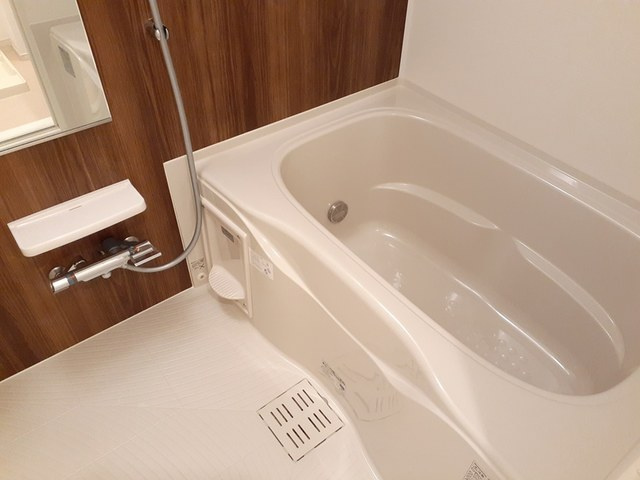 メゾンシャルマンの浴室