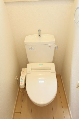Hills View日吉【ヒルズビュー日吉】のトイレ