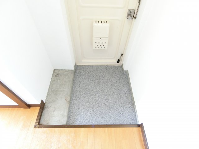 金剛第三住宅214棟の玄関