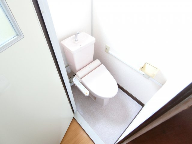 金剛第三住宅214棟のトイレ