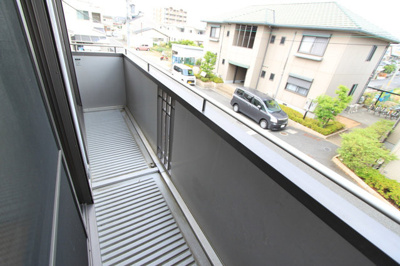 【バルコニー】 | エルドラード五位堂Ｅ | お洗濯にも便利なバルコニー付き