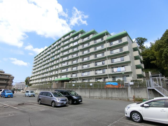 パレス朝霧ヶ丘の外観