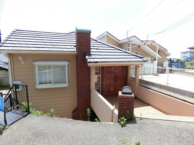 神戸市垂水区舞子台5丁目　中古戸建の外観|人気の舞子台エリアの物件　２階メイン玄関の建物となります