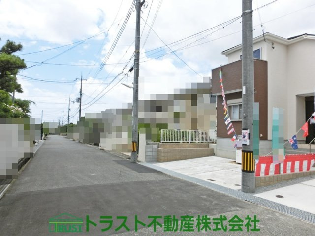 神戸市第23西区狩場台-1号地　新築戸建の前面道路含む現地写真