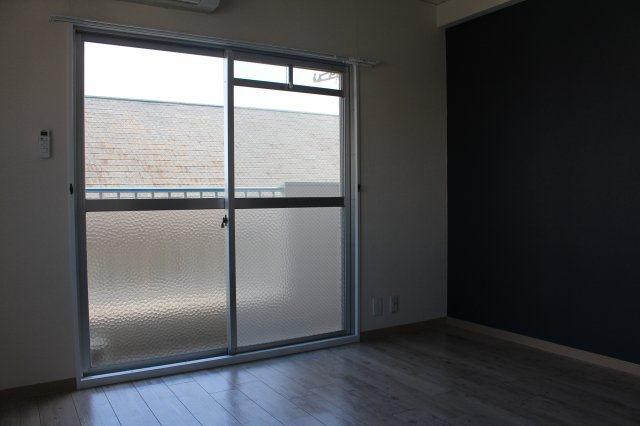 サンシャインハイツＢの居間・リビング