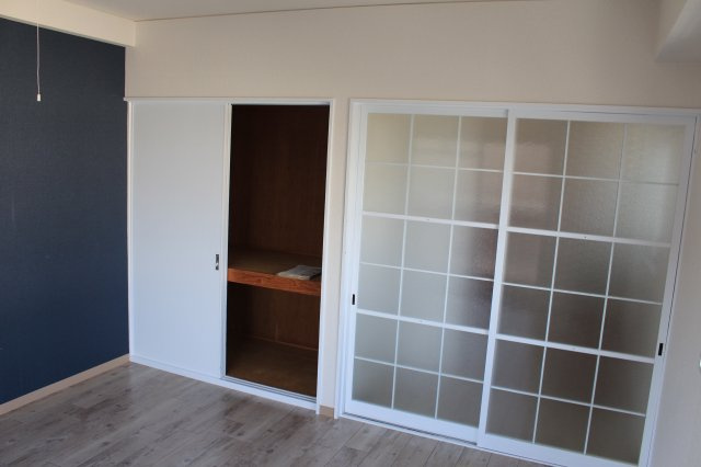 サンシャインハイツＢの洋室